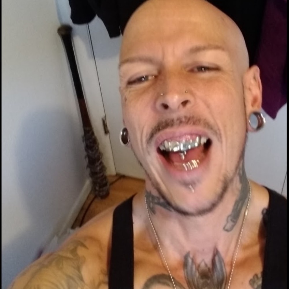 Meet your Posher, Henry